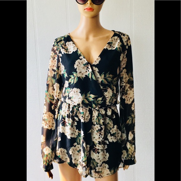 Astr Pants - 💙 Astr Open Front Black Romper Size L